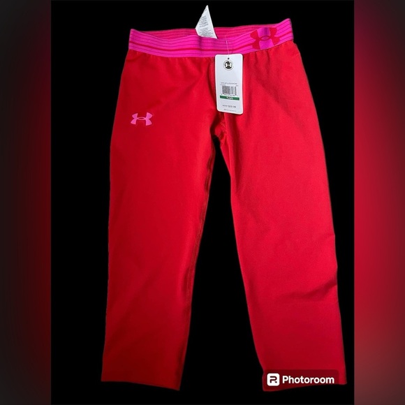 Under Armour - Picture 1 of 3